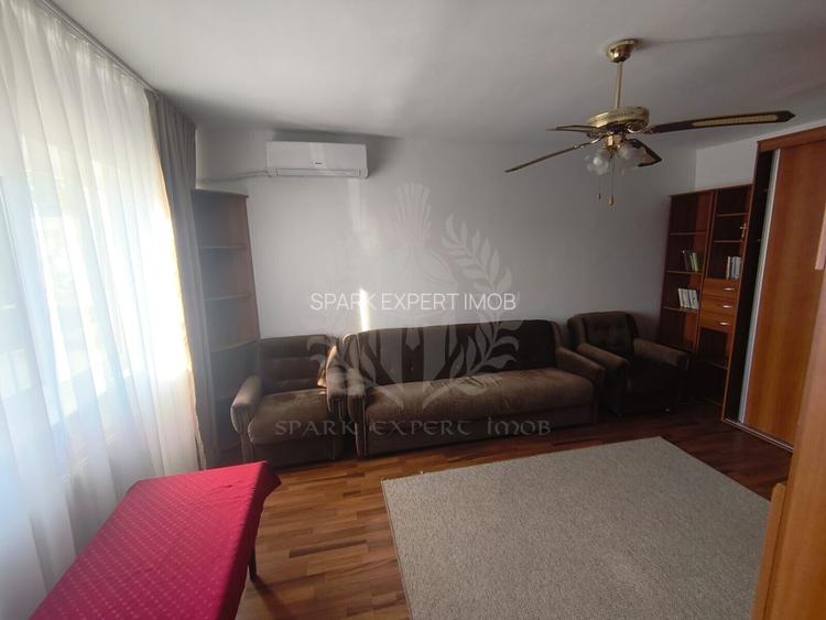 2 CAMERE // SALA SPORTURILOR // MOBILAT SI UTILAT - 34