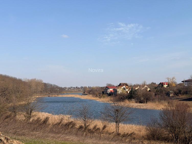 TEREN CU DESCHIDERE LA LAC / LA DOAR 100 M DE PADURE / UTILITATI - 2