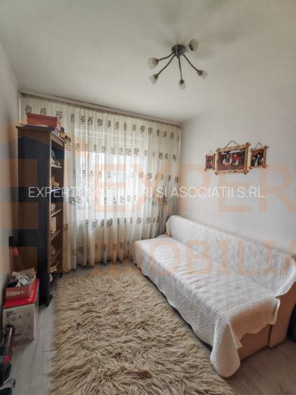 Apartament 3 camere, situat in zona Groapa - Inel II - 13