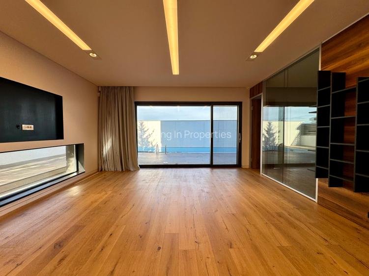The Columbus Collection – Grand Horizon Villa - 8