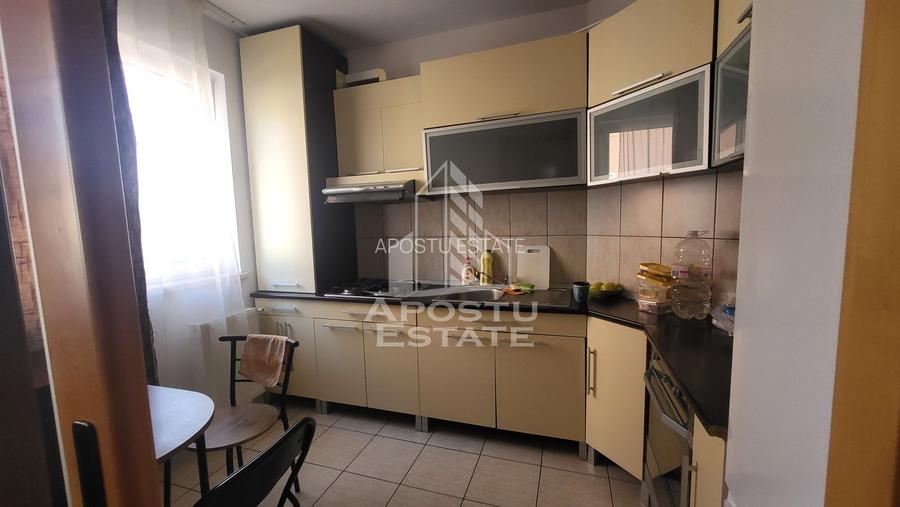 Apartament cu 3 camere,2 bai,Dumbravita - 9