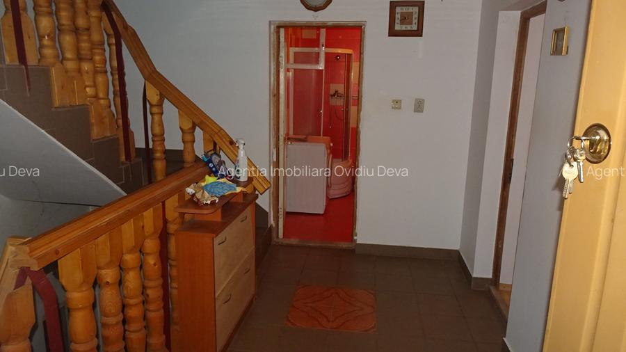 Vand casa in Deva compusa  zona Aurel Vlaicu D+P+E, constructie din anul 2010 - 5