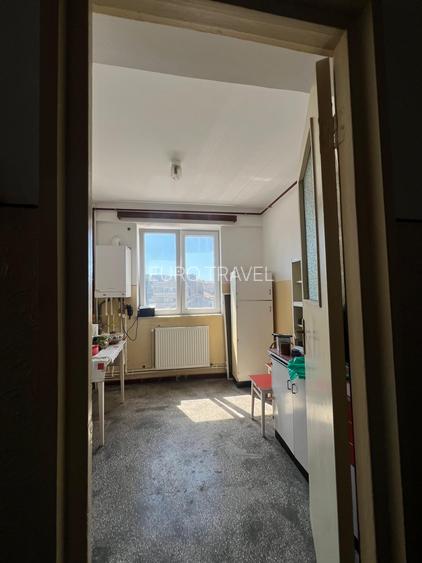 apartament decomandat, 3 camere, 2 balcoane, gaz, an 1972, 120.000 euro - 10
