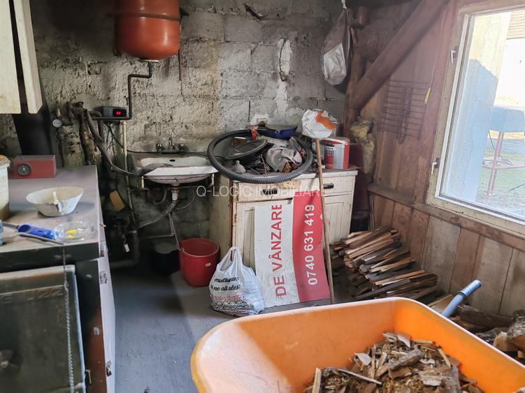 Casa 7 camere libera la vanzare SATU NOU - 38