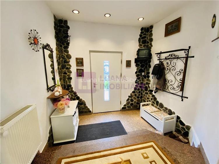 Casa individuala in Avrig | vila de lux | teren 1035 mp | video - 13