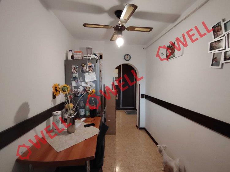 Apartament cu 3 camere de vânzare  pe strada Stadionului!
