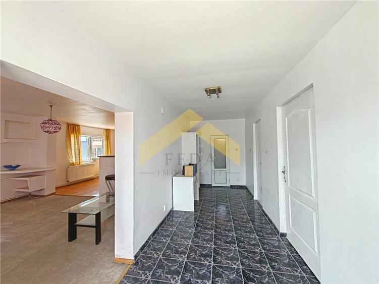 CASA DE VANZARE-SUBCETATE-PE COLT-TEREN 932mp