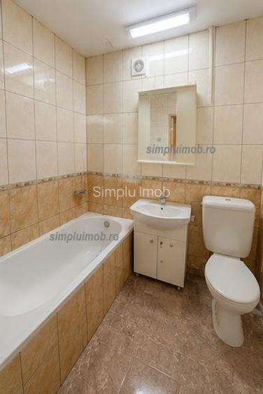 3 camere decomandat Metrou 1 Decembrie Sector 3 - 6