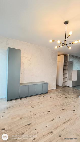 Apartament cu 3 camere, 2 bai si loc de parcare