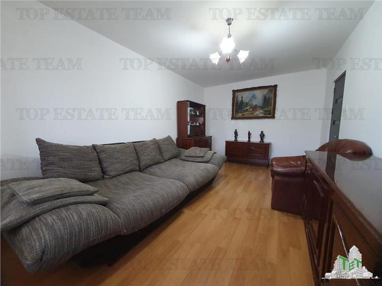 Apartament 4 Camere bloc Petromar in zona Gara Constanta
