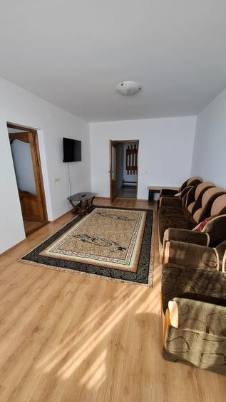 Ofer de inchiriat 2 camere