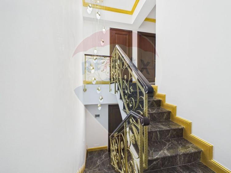 Vila Premium de vanzare P+2  Curte Privata - Therme