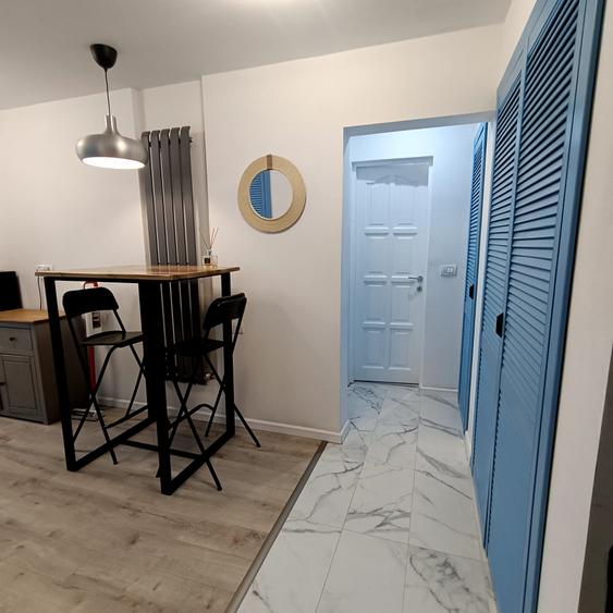 Apartament 2 camere 52mp zona Spital mobilat-utilat 82.000eur neg