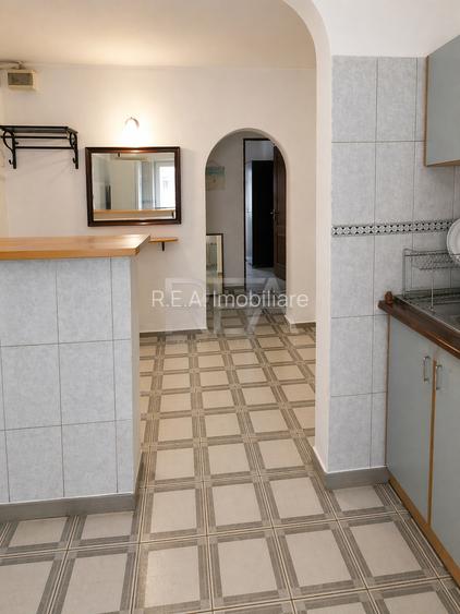 3 camere Unirii decomandat, inst. schimb., et. 2, an 1991, 76 mp - 5