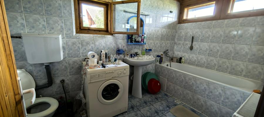 Casa Breaza , zona centrala , 500mp teren drept ,toate utilitatile - 10