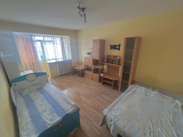 105000 euro - 3camere-72mp-Sun Plaza Metrou - bloc 1979 - 3