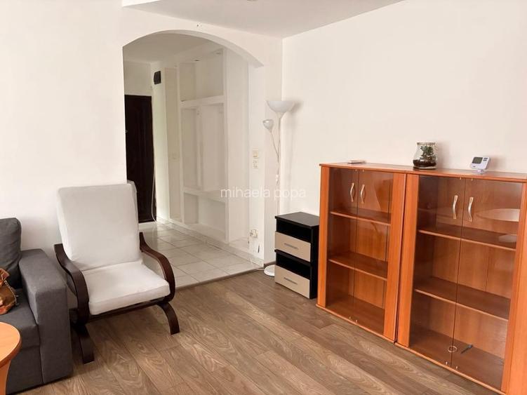 Proprietar, dau spre închiriere,  apartament cu 2 camere complet mobilat. - 4