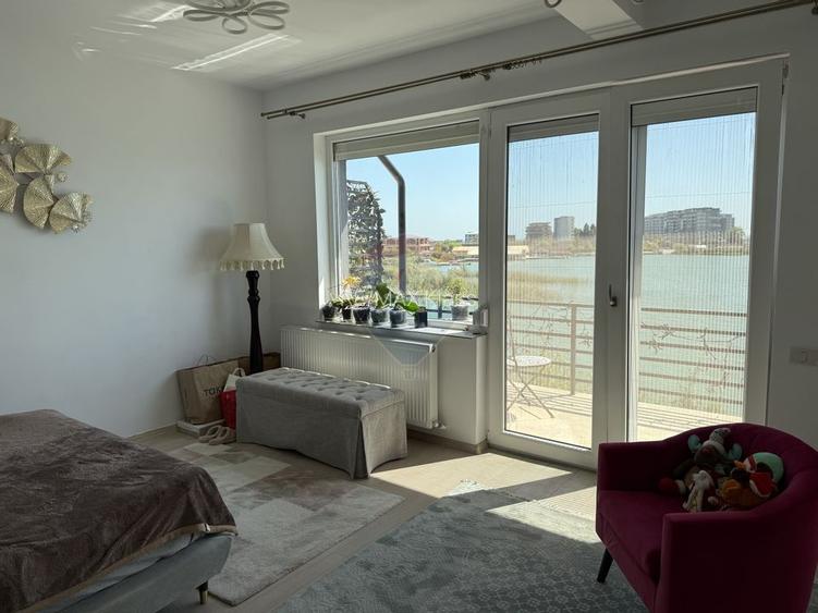 Vila premium cu priveliste si acces la lac - 13