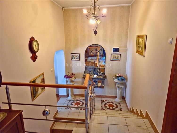 VILA CLASICA DE FAMILIE |TEREN 1137| POZITIE EXCELENTA - NORD - 12