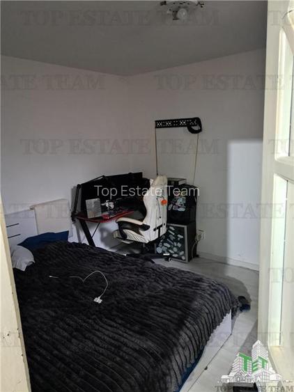 Casuta 3 camere zona Stadion Rapid - 9