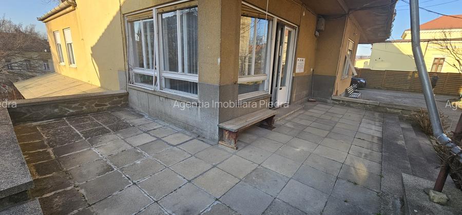 Inchiriez spatiu central,la casa,parter, pretabil pentru birouri sau activitati - 10