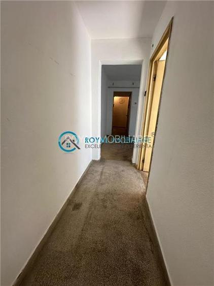 Royal Imobiliare - Vanzare apartament 3 camere zona Vest - 4