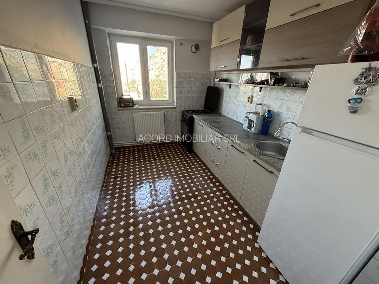Apartament 3 camere zona Casa de Cultura - 6