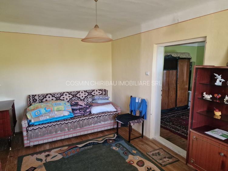 Casa in mediu rural cu teren - 9