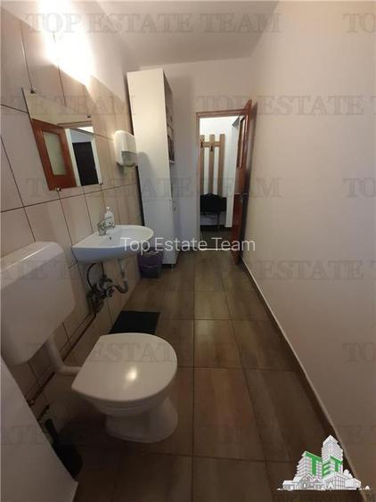 Piata Unirii  chiar la metrou in exclusivitate vanzare 2 camere cu loc de parcar - 16