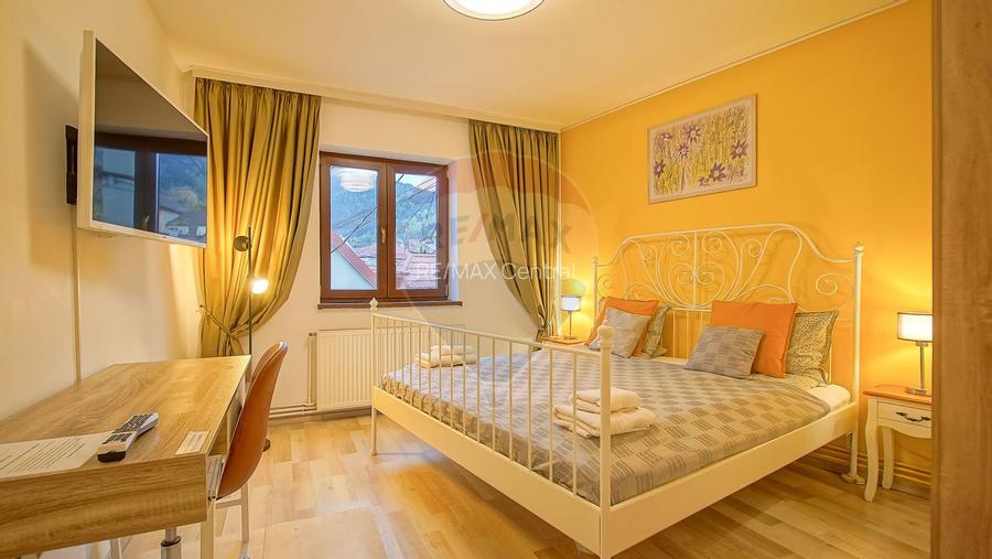 Casa cu 5 studiouri independente, terasa rooftop, vedere montana - 41