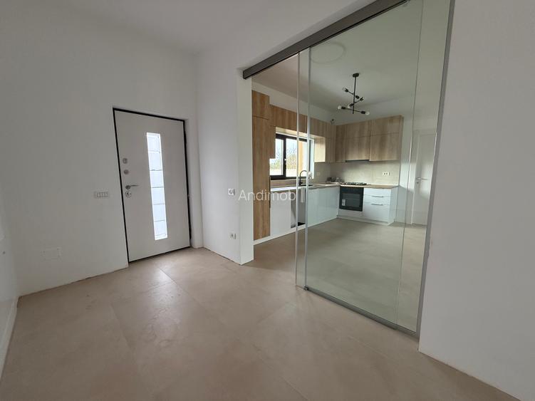 Vilă contemporană , finalizată în 2024, situată pe o stradă privată. - 9