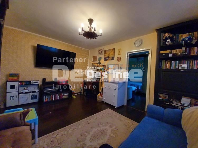 Apartament 2 camere 42 mp renovat cartier Smirodava Roman - 4