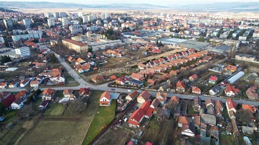 Casa cu teren intravilan 2.174 mp, str.Tigaratei, Sfantu Gheorghe, Covasna - 11
