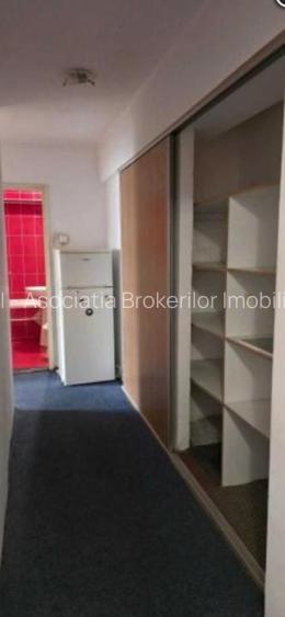 Bld Alexandru Obregia,ap 2 camere,60mp,bloc 1978/ 89.000euro - 5