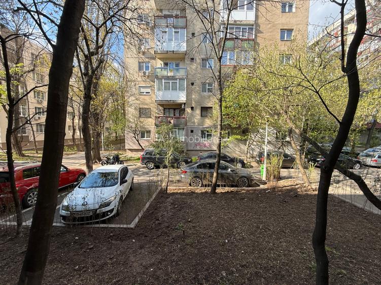 Garsoniera 5 min Metrou - decomandata - Bloc Reabilitat - 9