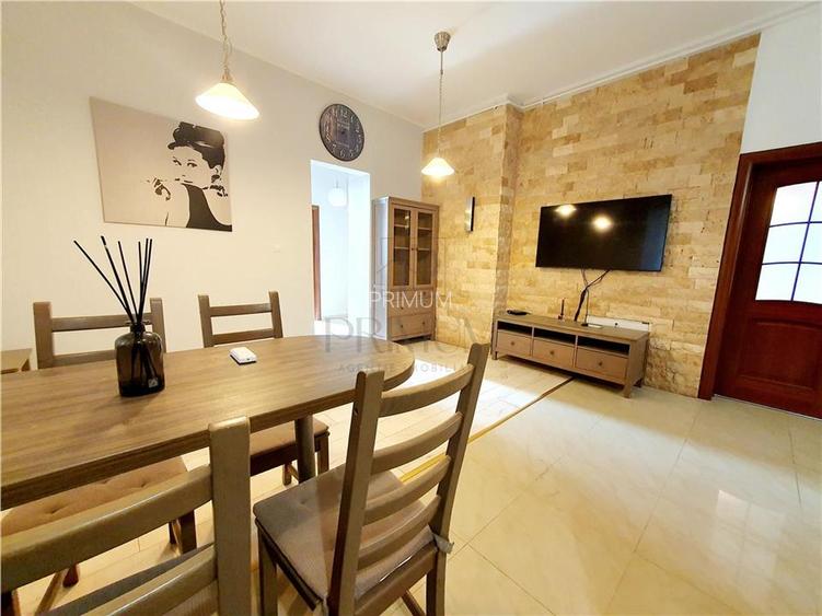 MEDICINA - 3 CAM - SPATIOS - GARAJ IN CF - BOXA - CENTRALA PROPRIE/AC - ZONA SUP - 3