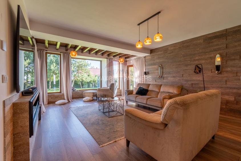 Proprietate exclusivista de vanzare: 2 case | 9 camere | 2000 mp teren - 37