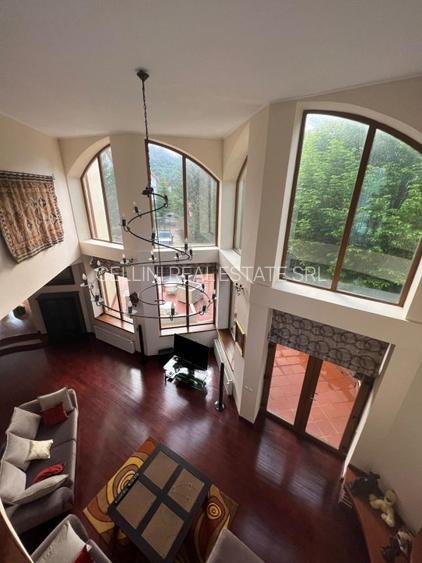 Vila de vis cu parc privat  — Panoramă Unică Spre Crucea Caraiman, - 9