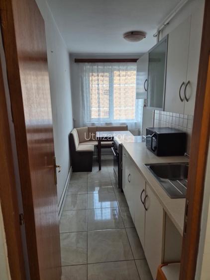 Apartament 3 camere – zona centrala Targoviste, Piata 1 Mai - 3
