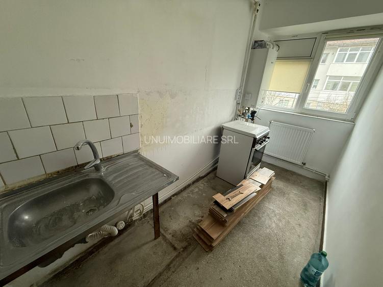 Apartament 2 camere etaj 2- str  Miron Costin - Zona Teatru - 3