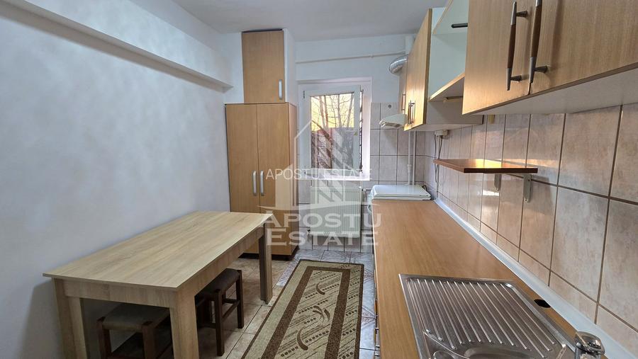 Apartament cu 3 camere, decomandat, zona Lipovei - 5