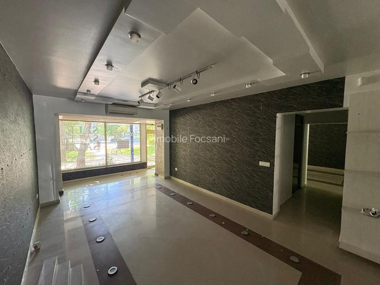 Spațiu comercial ultracentral disponibil pentru vânzare sau închiriere! - 12