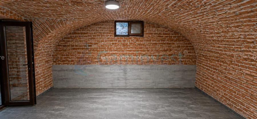 Apartament ultracentral cu 6 incaperi de vanzare in Oradea - 16