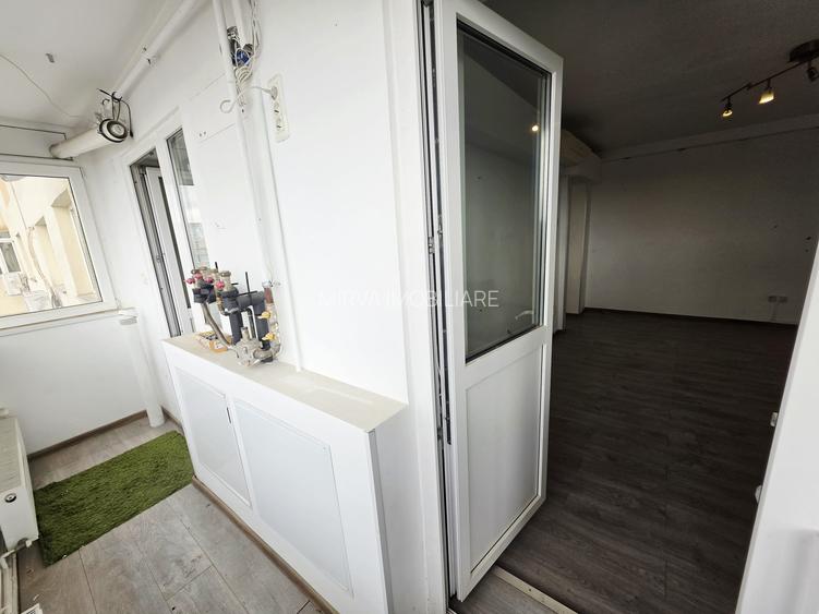 Apartament 3 camere, 2 băi cu geam, balcon generos – Republicii - 5