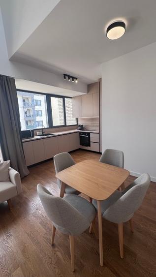 PENTHOUSE EXCLUSIVIST - MOBILAT  - GATA DE MUTARE