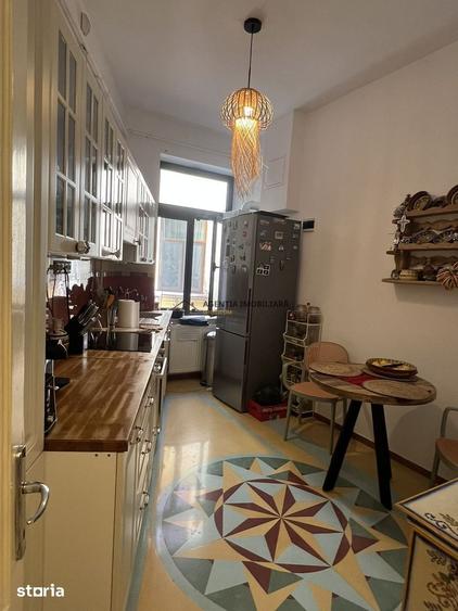 Apartament boem 128 mp | 50 m de Cișmigiu | renovat integral | parcare
