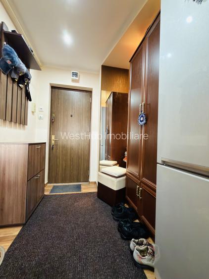 Apartament 2 camere, semidecomandat, etaj 7 - zona Sagului - 11
