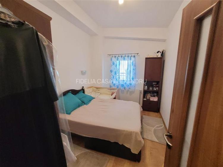 Apartament 3 camere  de vanzare  Pacurari, - 2