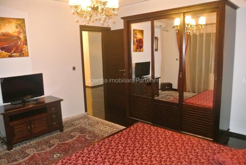 Casa cu arhitectura si finisaje deosebite, zona Trivale, teren 750mp, piscina - 14