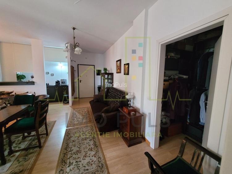 Et. 3. Bloc 2012. Parcare acoperita. 5 min de centru. Se poate prelua cu chirias - 5